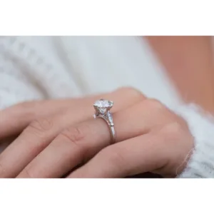 2.50CT Old Mine Cut Moissanite Round Diamond Ring For Her 18K Gold Solitaire Engagement Ring