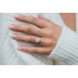 2.50CT Old Mine Cut Moissanite Round Diamond Ring For Her 18K Gold Solitaire Engagement Ring