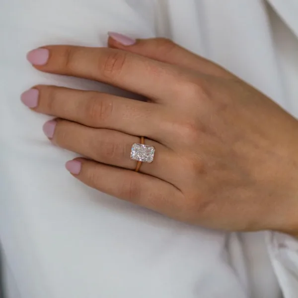 4.00CT Radiant Cut Moissanite Diamond Ring Solitaire Hidden Halo Engagement Ring 18K Gold Ring For Her
