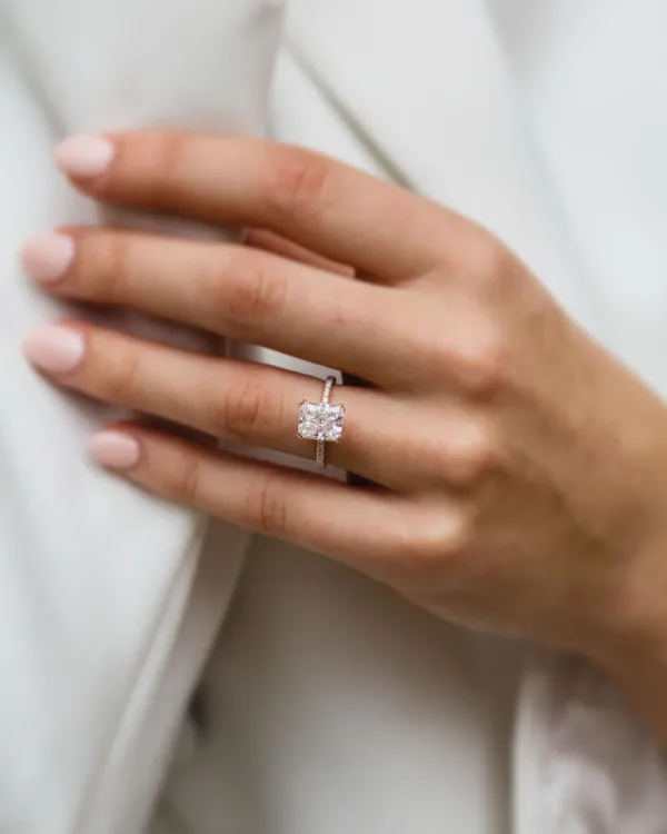 2.50CT Radiant Cut Moissanite Diamond Ring Solitaire Hidden Halo Engagement Ring 18K Gold Ring For Her