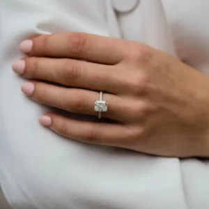 2.50CT Radiant Cut Moissanite Diamond Ring Solitaire Hidden Halo Engagement Ring 18K Gold Ring For Her