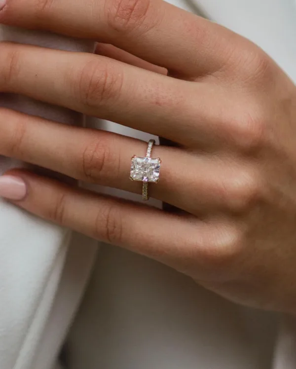 2.50CT Radiant Cut Moissanite Diamond Ring Solitaire Hidden Halo Engagement Ring 18K Gold Ring For Her
