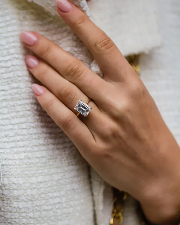 4.50CT Emerald Cut Moissanite Diamond Engagement Ring Hidden Halo Wedding Ring Ring 10K/14K/18K Gold Solitaire Ring
