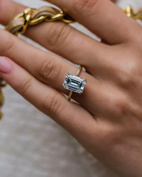 4.50CT Emerald Cut Moissanite Diamond Engagement Ring Hidden Halo Wedding Ring Ring 10K/14K/18K Gold Solitaire Ring