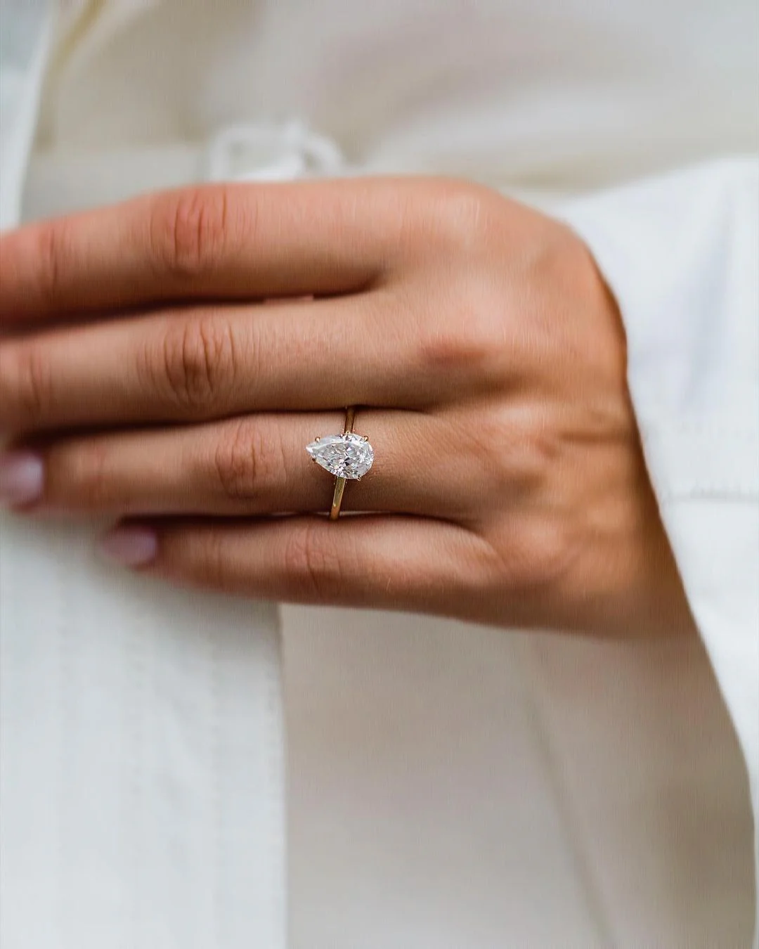 2.20CT Pear Cut Moissanite Diamond Engagement Ring Wedding Ring 10K/14K/18K Gold Solitaire Ring