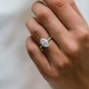 2.50carat Oval Moissanite Diamond Wedding Engagement Ring 14K Gold Hidden Halo Oval Diamond Ring