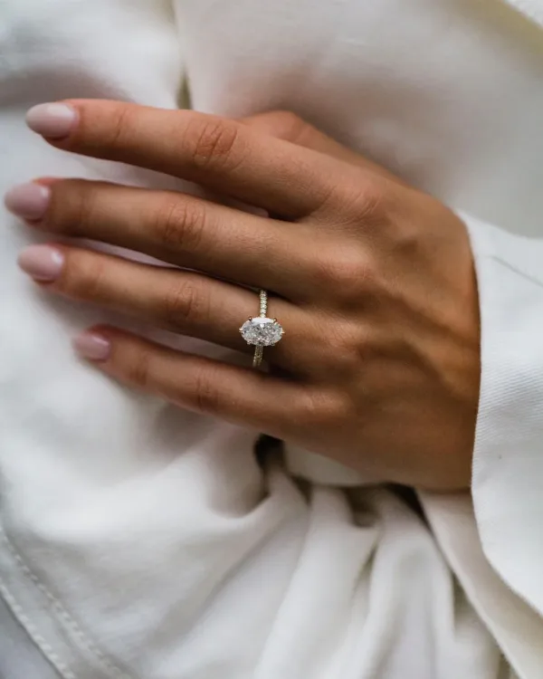 2.50carat Oval Moissanite Diamond Wedding Engagement Ring 14K Gold Hidden Halo Oval Diamond Ring