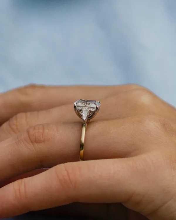 3.0carat Cushion Moissanite Diamond Wedding Engagement Ring 14K Gold Hidden Halo Oval Diamond Ring Three Stone Ring