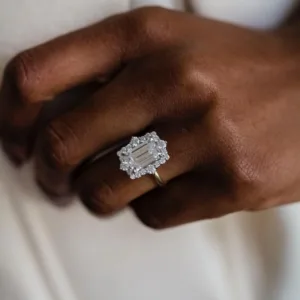 3.5carat Emerald Cut Moissanite Diamond Wedding Engagement Ring 14K Gold Hidden Halo Oval Diamond Ring