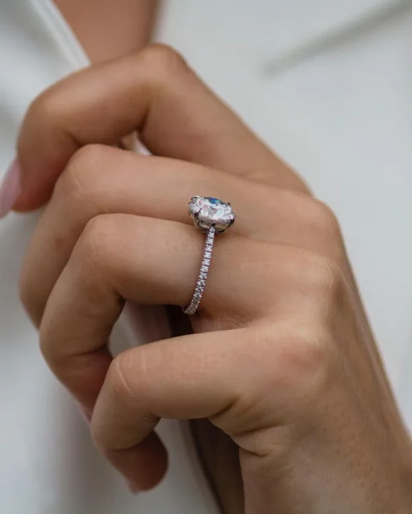3.0carat Round Cut Moissanite Diamond Wedding Engagement Ring 14K Gold Hidden Halo Oval Diamond Ring Pave Set Diamond Ring