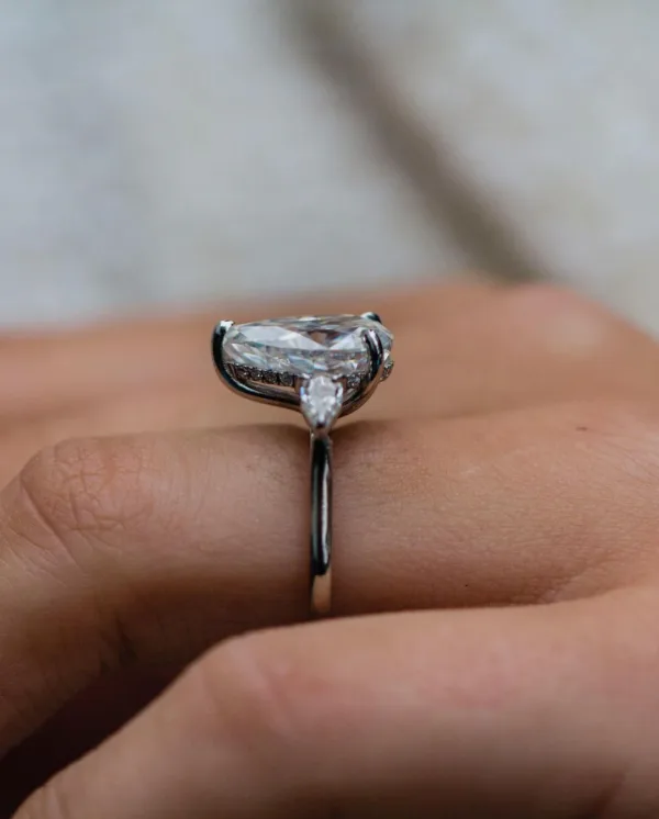 4.25Ct Pear Cut Moissanite Diamond Ring 14K Gold Three Stone Ring Wedding - Engagement Ring