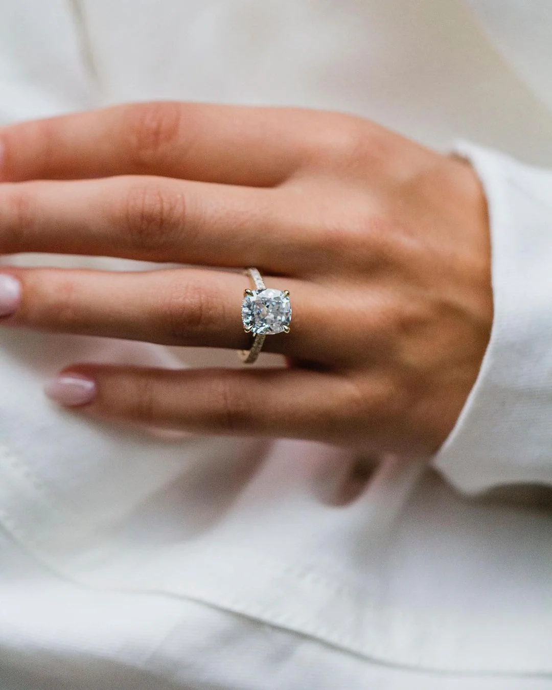 4.5Ct Cushion Cut Moissanite Diamond Ring 14K Gold Ring Engagement Ring