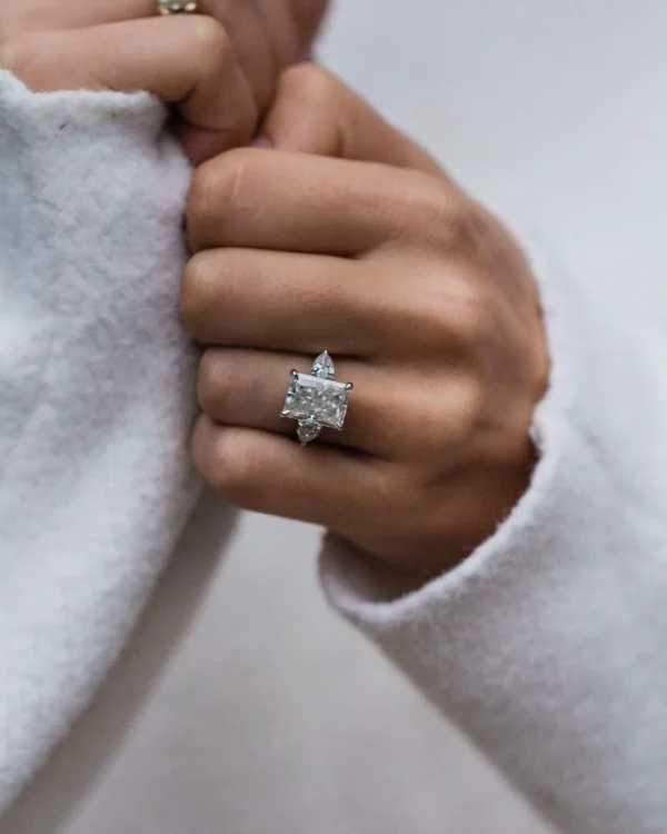 5.0Ct Radiant Cut Diamond Ring Three Stone Set Moissanite Engagement Ring 14K Gold Ring
