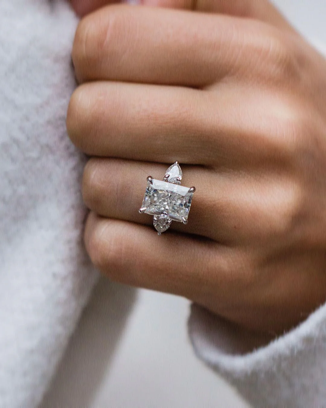 5.0Ct Radiant Cut Diamond Ring Three Stone Set Moissanite Engagement Ring 14K Gold Ring