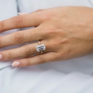 4.0Ct Emerald Cut Diamond Ring 14K Gold Diamond Ring Solitaire Milgrain Moissanite Engagement Ring