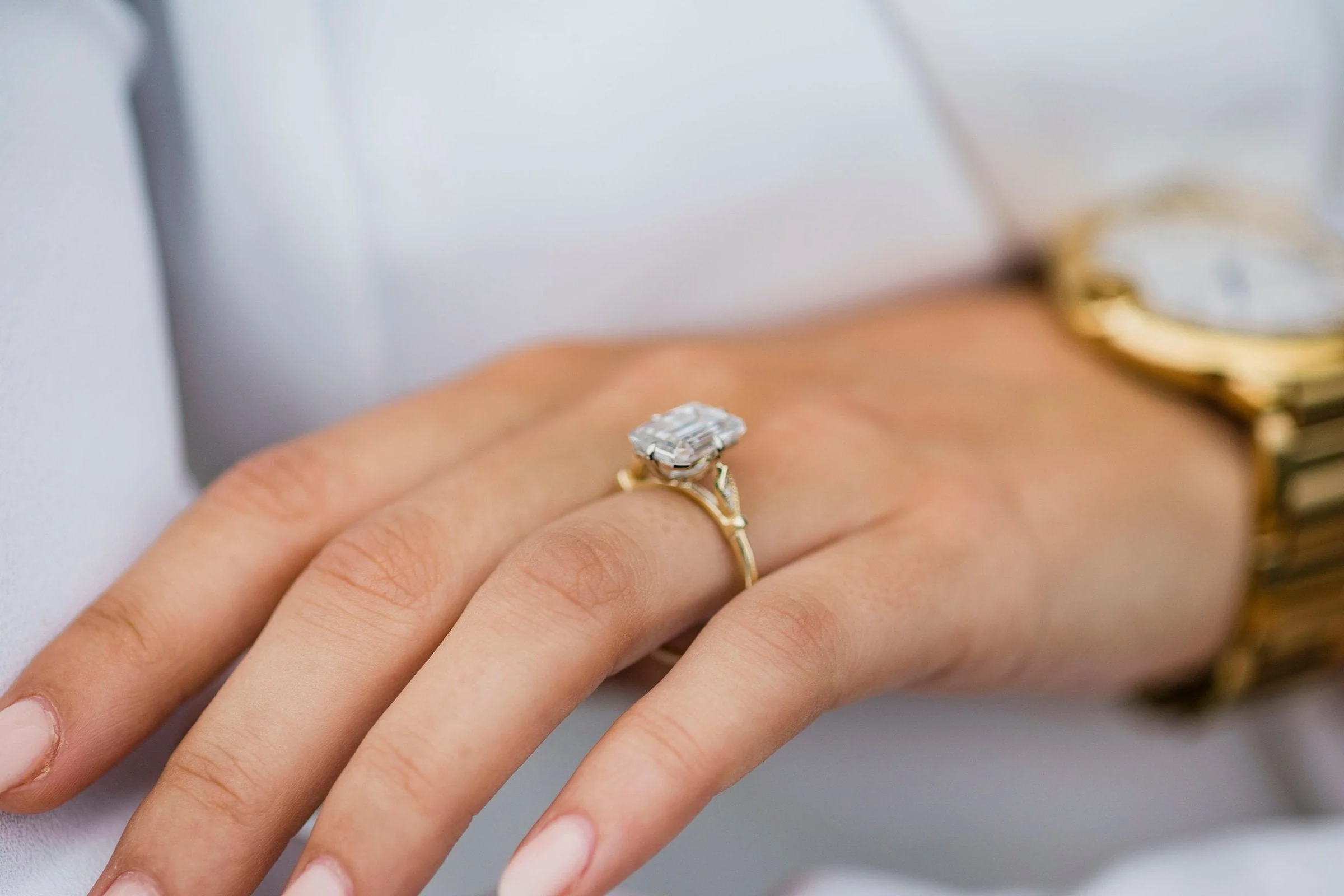 4.0Ct Emerald Cut Diamond Ring 14K Gold Diamond Ring Solitaire Milgrain Moissanite Engagement Ring