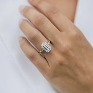 4.0Ct Emerald Cut Diamond Ring 14K Gold Diamond Ring Solitaire Milgrain Moissanite Engagement Ring