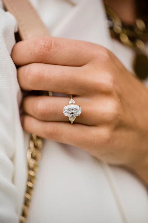 4.0Ct Oval Cut Diamond Ring Cluster Moissanite Diamond Wedding Engagement Ring 14K Gold Ring For Women