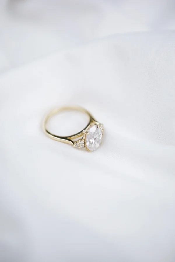 4.0Ct Oval Cut Diamond Ring Cluster Moissanite Diamond Wedding Engagement Ring 14K Gold Ring For Women