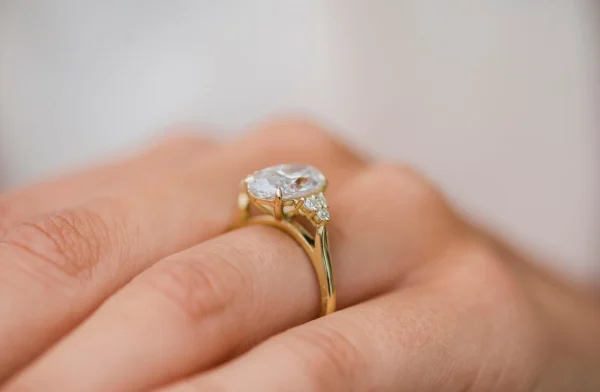 4.0Ct Oval Cut Diamond Ring Cluster Moissanite Diamond Wedding Engagement Ring 14K Gold Ring For Women