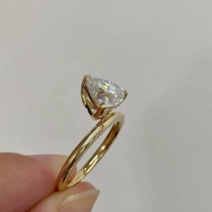 Trillion Cut Solitaire Diamond Ring, Elegantly Set, 14K Solid Gold Anniversary Gift for Her, Dainty Moissanite Ring