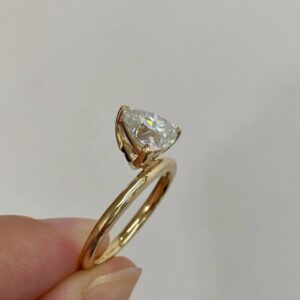 Trillion Cut Solitaire Diamond Ring, Elegantly Set, 14K Solid Gold Anniversary Gift for Her, Dainty Moissanite Ring