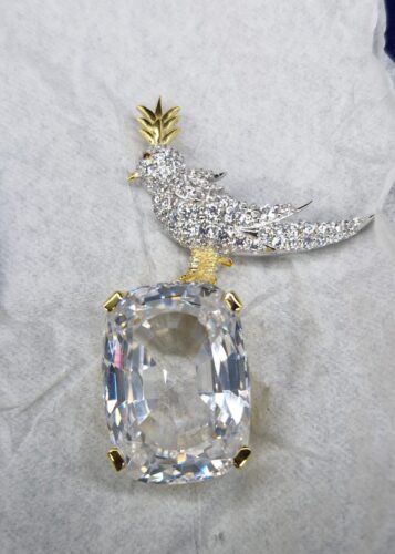 Click to view full screen Yellow Cushion Cut Stone Brooch, 925 Sterling Silver Brooch, Bird Brooch with Yellow Stone Brooch, Unisex Brooch photo review