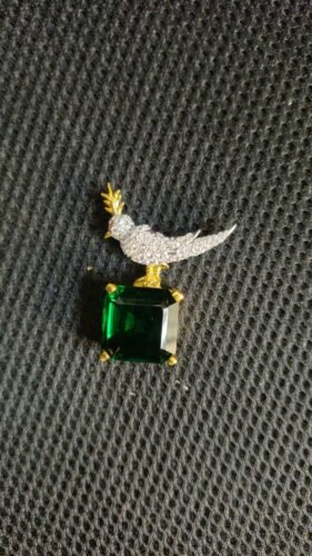 Bird On A Rock, Emerald Green Asscher Cut Stone Schlumberger Brooch, 925 Sterling Silver Brooch, Bird Brooch with Emerald Green Stone Brooch, Unisex Brooch photo review